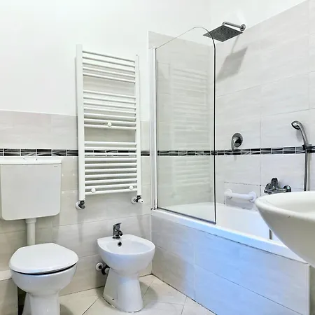 Beachfront E Parking Il Nido Sul Mare Apartamento *
