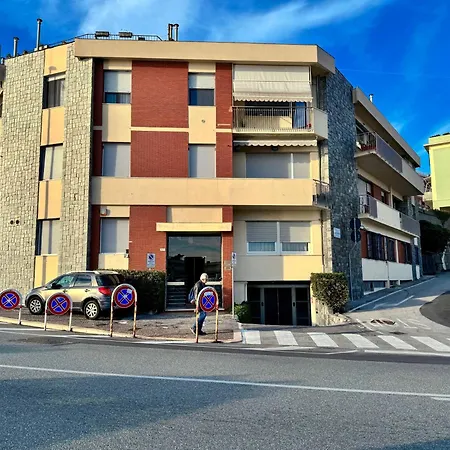 Beachfront E Parking Il Nido Sul Mare Апартаменты Генуя