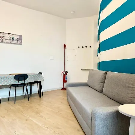 Beachfront E Parking Il Nido Sul Mare Apartamento *
