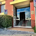 Beachfront E Parking Il Nido Sul Mare Appartement *