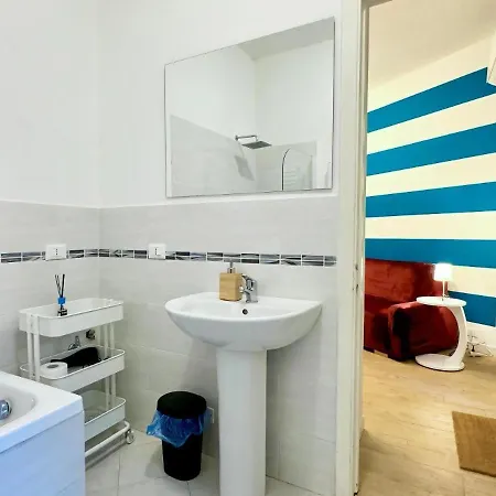 Beachfront E Parking Il Nido Sul Mare Apartment Genoa