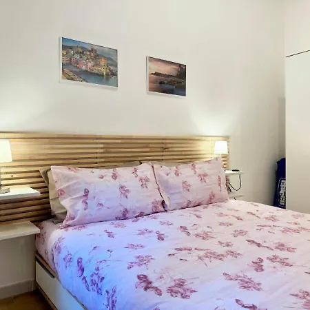 Beachfront E Parking Il Nido Sul Mare Apartment Genoa